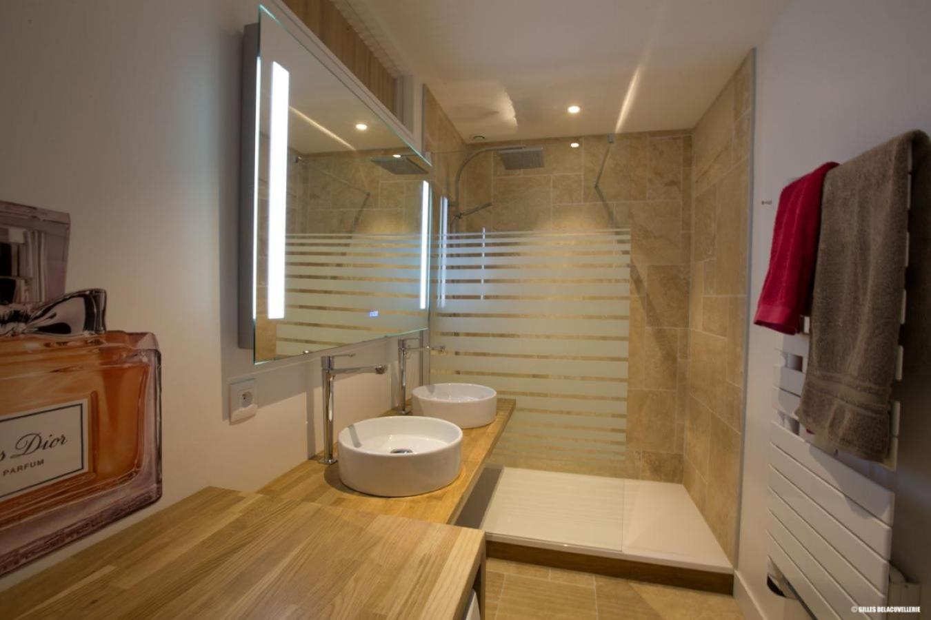 L'Appartement : Location Les Merciers. La Rochelle  Buitenkant foto